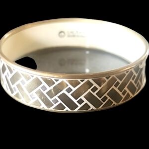 Laurana made in Italy designer fashion costume jewelry bracelet gold whi…